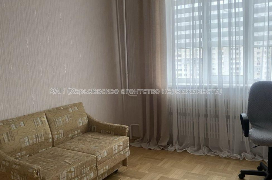 Продам квартиру, Соборности Украины ул. , 4 кім., 83 м², евроремонт 