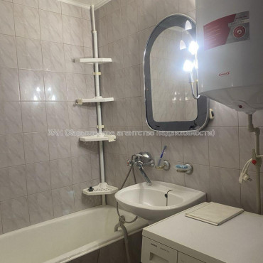 Продам квартиру, Соборности Украины ул. , 4  ком., 83 м², евроремонт 