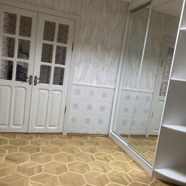 Продам квартиру, Соборности Украины ул. , 4  ком., 83 м², евроремонт 