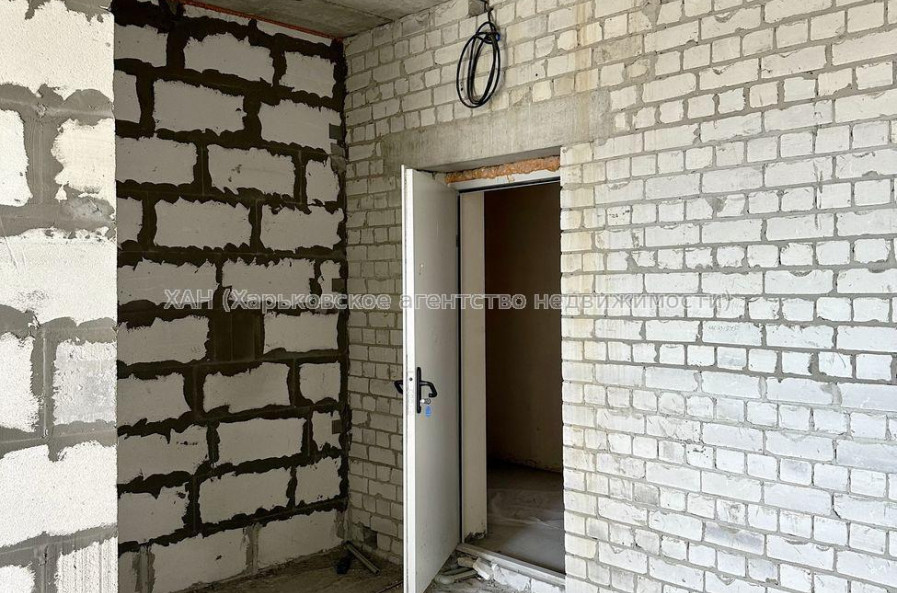 Продам квартиру, Полтавский Шлях ул. , 1 кім., 56 м², без внутренних работ 