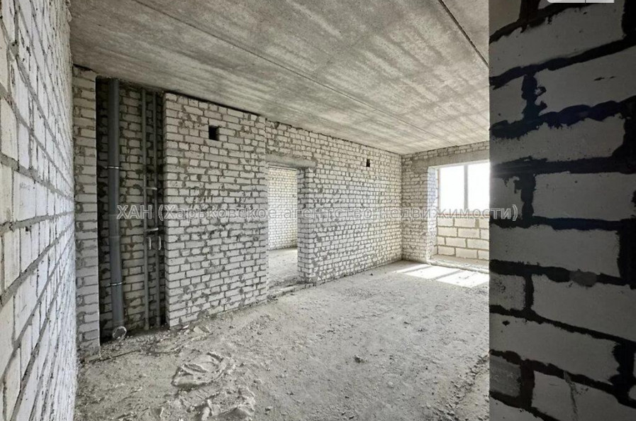 Продам квартиру, Полтавский Шлях ул. , 1  ком., 56 м², без внутренних работ 