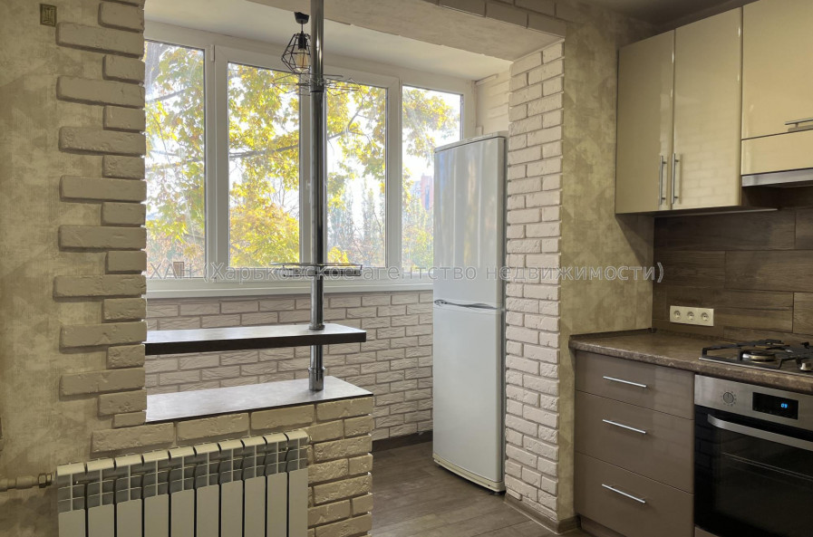 Продам квартиру, Молочная ул. , 7 , 1 кім., 38 м², капитальный ремонт 