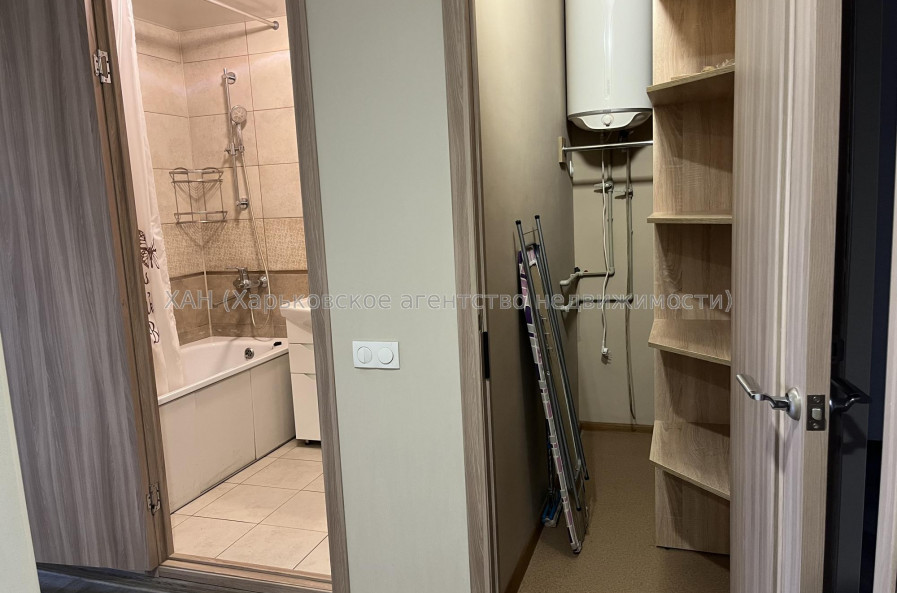 Продам квартиру, Молочная ул. , 7 , 1 кім., 38 м², капитальный ремонт 