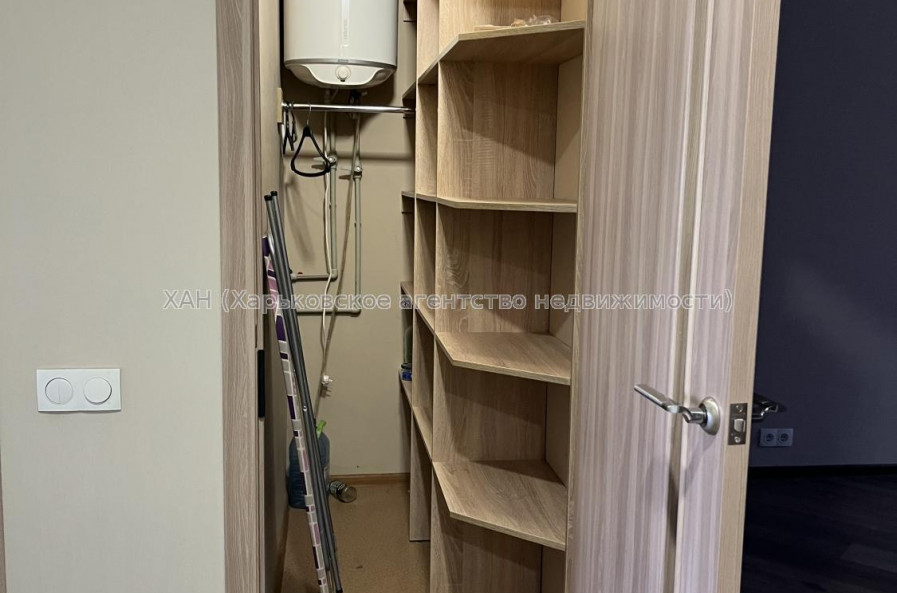Продам квартиру, Молочная ул. , 7 , 1 кім., 38 м², капитальный ремонт 