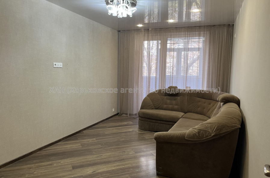 Продам квартиру, Молочная ул. , 7 , 1 кім., 38 м², капитальный ремонт 
