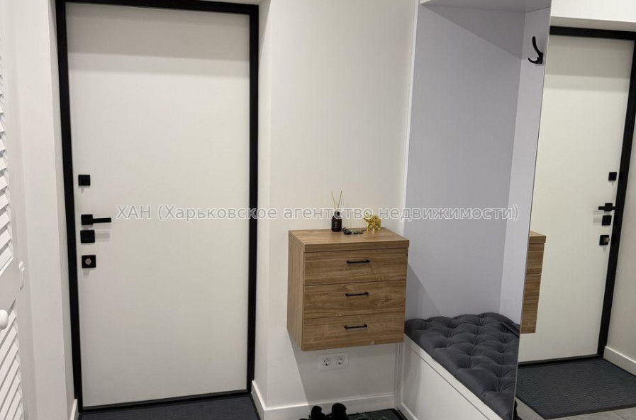 Продам квартиру, Мира ул. , 2  ком., 86 м², авторский дизайн 