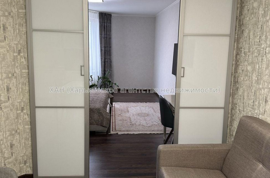Продам квартиру, Гольдберговская ул. , 2 кім., 80 м², евроремонт 