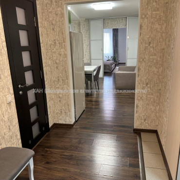 Продам квартиру, Гольдберговская ул. , 2 кім., 80 м², евроремонт 