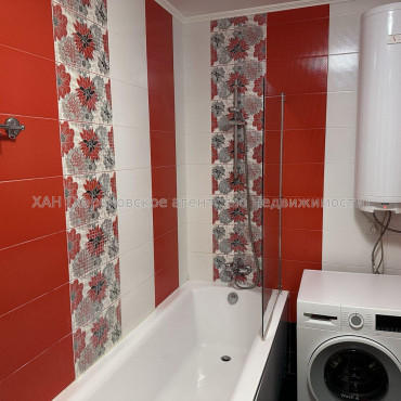 Продам квартиру, Гольдберговская ул. , 2 кім., 80 м², евроремонт 