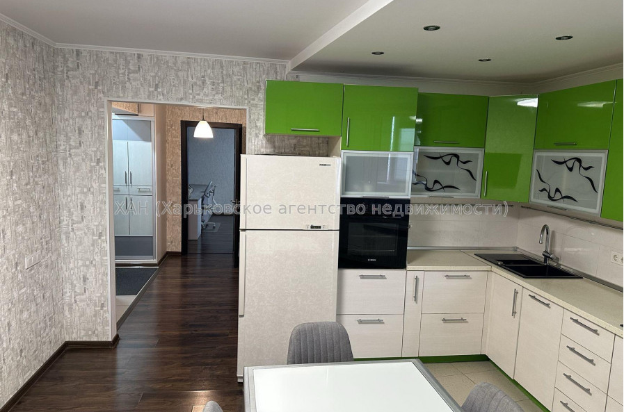 Продам квартиру, Гольдберговская ул. , 2 кім., 80 м², евроремонт 