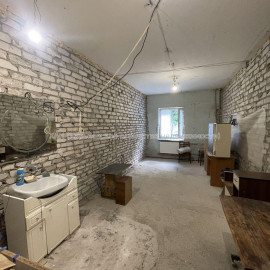 Продам квартиру, Михайлика ул. , 1  ком., 21.20 м², без внутренних работ