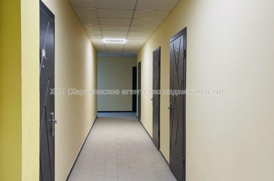 Продам квартиру, Михайлика ул. , 1 кім., 21.20 м², без внутренних работ 