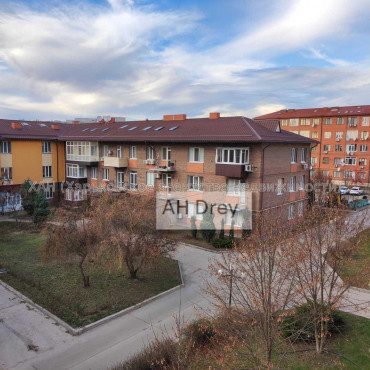 Продам квартиру, Новоалександровская ул. , 1 кім., 48 м², авторский дизайн 