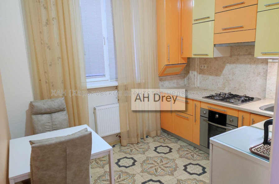 Продам квартиру, Новоалександровская ул. , 1 кім., 48 м², авторский дизайн 