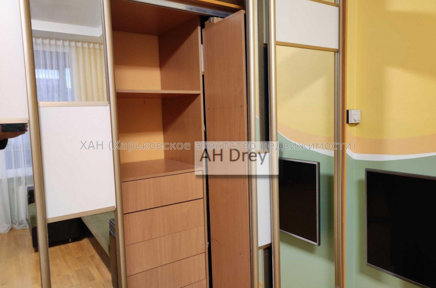 Продам квартиру, Новоалександровская ул. , 1 кім., 48 м², авторский дизайн 