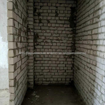 Продам квартиру, Валентиновская ул. , 1 кім., 40 м², без внутренних работ 