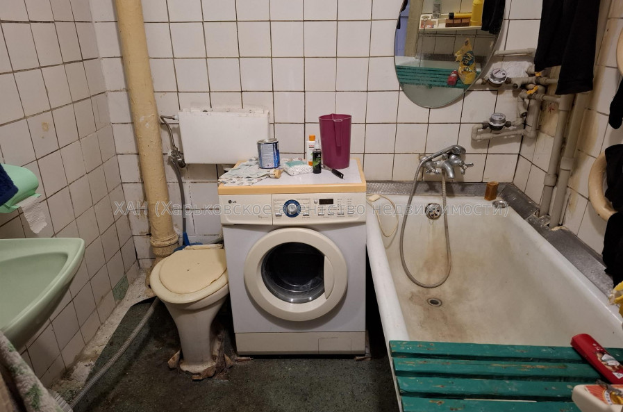 Продам квартиру, Библика ул. , 2 кім., 42 м², советский ремонт 