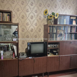 Продам квартиру, Библика ул. , 2  ком., 42 м², советский ремонт