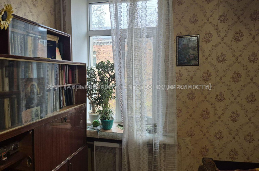 Продам квартиру, Библика ул. , 2  ком., 42 м², советский ремонт 