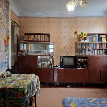 Продам квартиру, Библика ул. , 2 кім., 42 м², советский ремонт 