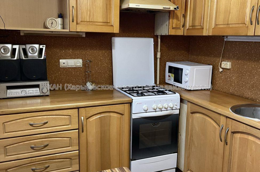 Продам квартиру, 1  ком., 37 м², капитальный ремонт 