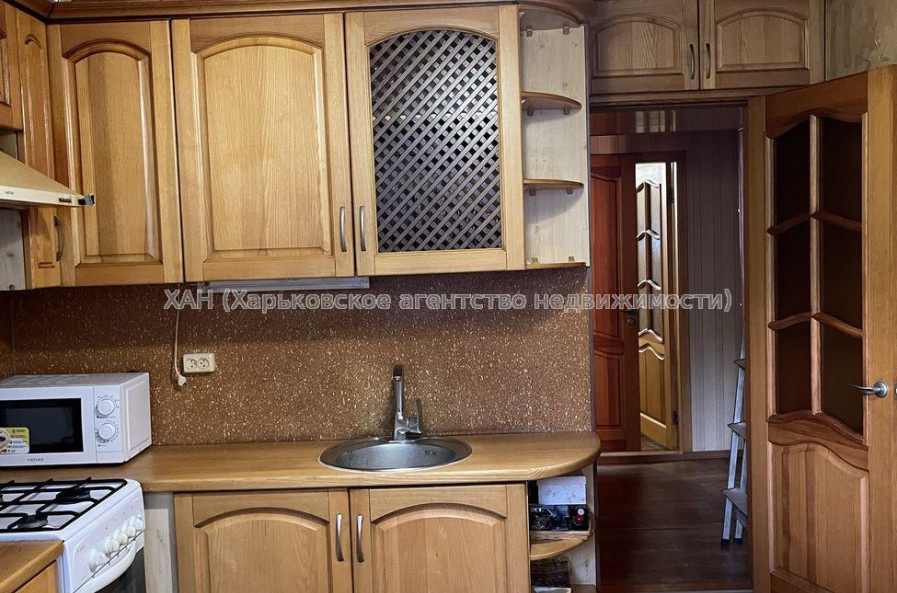 Продам квартиру, 1  ком., 37 м², капитальный ремонт 