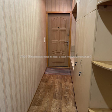 Продам квартиру, 1  ком., 37 м², капитальный ремонт 