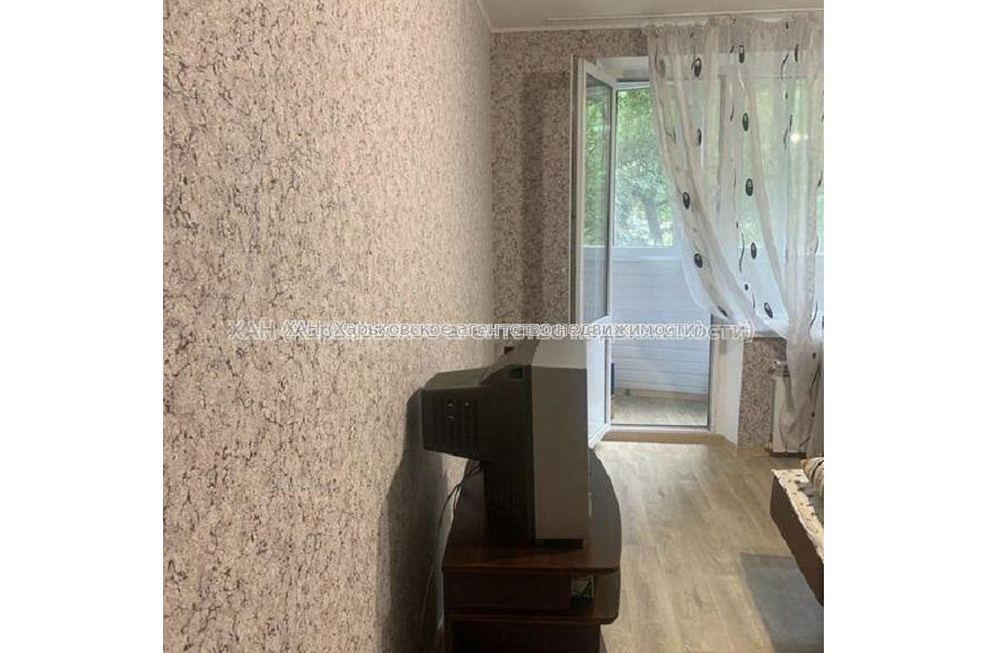Продам квартиру, Гвардейцев Широнинцев ул. , 1  ком., 33 м², капитальный ремонт 