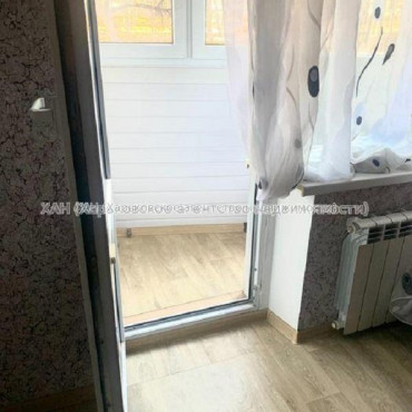 Продам квартиру, Гвардейцев Широнинцев ул. , 1 кім., 33 м², капитальный ремонт 