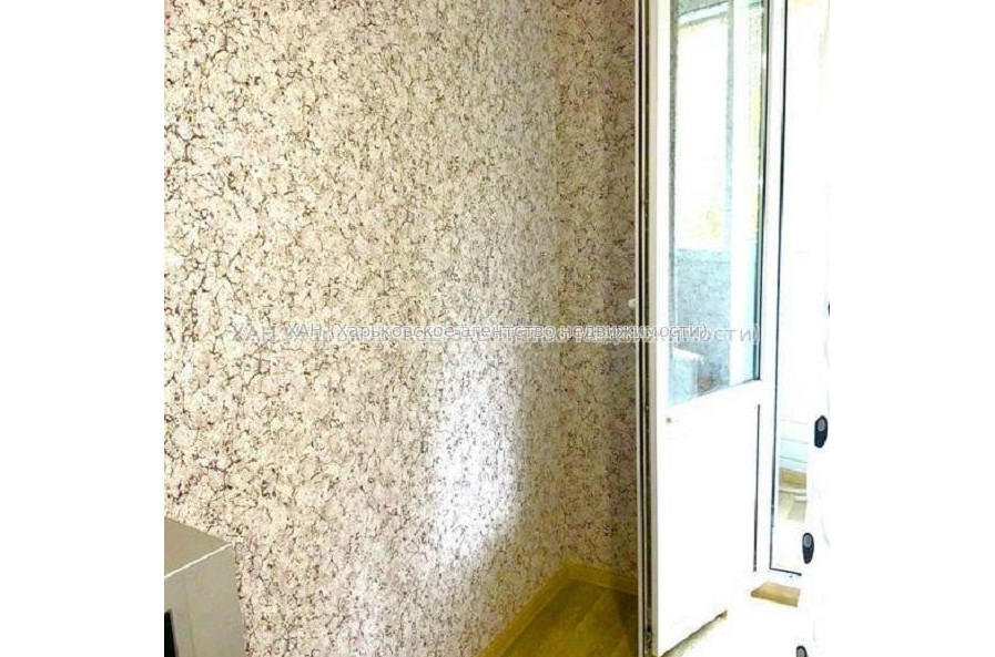 Продам квартиру, Гвардейцев Широнинцев ул. , 1  ком., 33 м², капитальный ремонт 