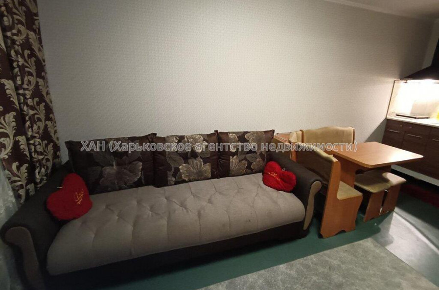 Продам квартиру, Каркача Ивана бульв. , 1  ком., 27.50 м², косметический ремонт 