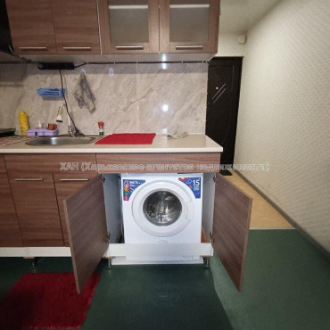 Продам квартиру, Каркача Ивана бульв. , 1  ком., 27.50 м², косметический ремонт 