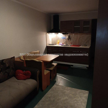 Продам квартиру, Каркача Ивана бульв. , 1  ком., 27.50 м², косметический ремонт 