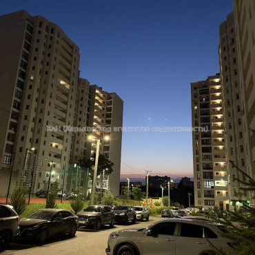 Продам квартиру, Профессорская ул. , 2 кім., 70 м², евроремонт 