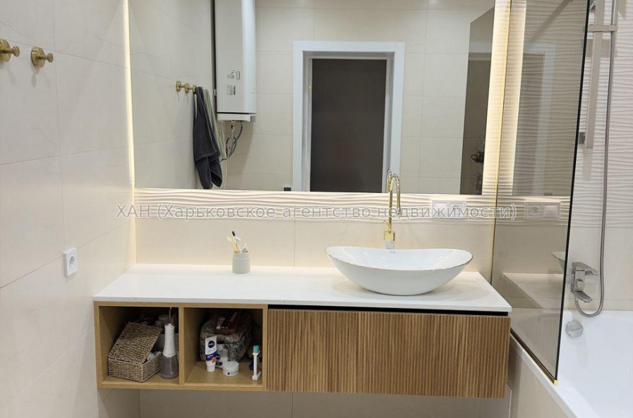 Продам квартиру, Профессорская ул. , 2 кім., 70 м², евроремонт 