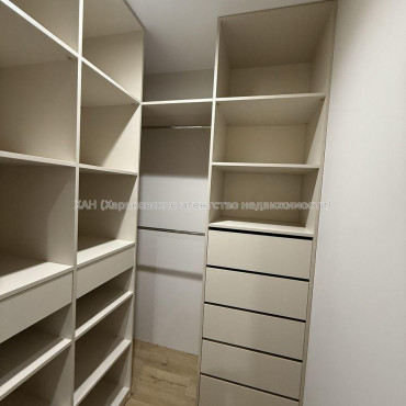 Продам квартиру, Профессорская ул. , 2 кім., 70 м², евроремонт 