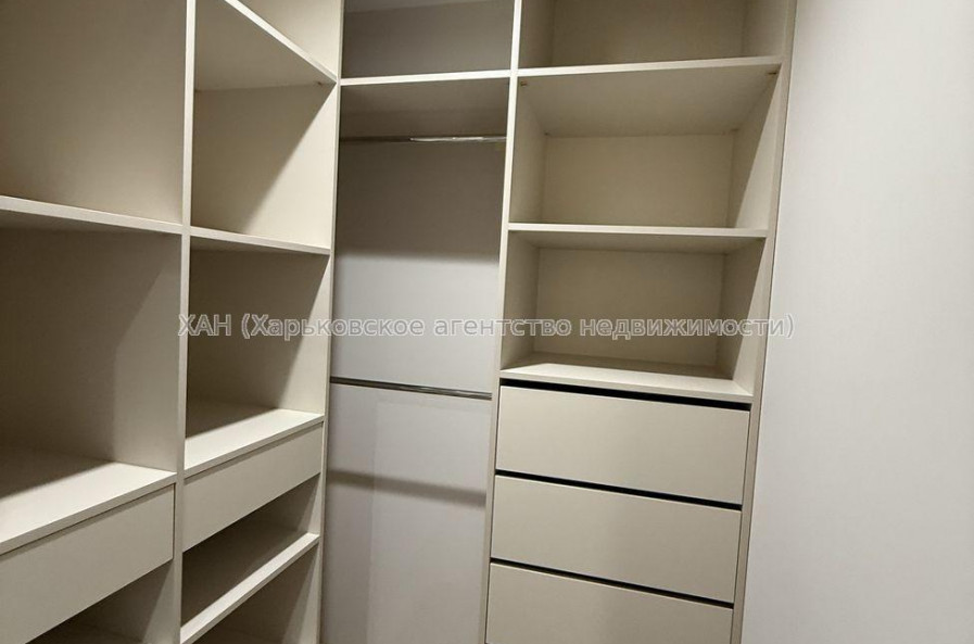 Продам квартиру, Профессорская ул. , 2 кім., 70 м², евроремонт 