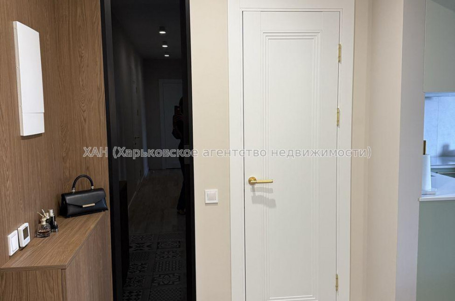 Продам квартиру, Профессорская ул. , 2 кім., 70 м², евроремонт 