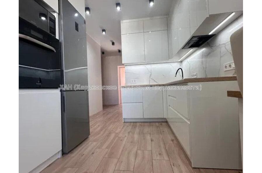 Продам квартиру, Мира ул. , 2 кім., 58 м², авторский дизайн 