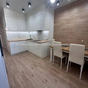 Продам квартиру, Мира ул. , 2 кім., 58 м², авторский дизайн 