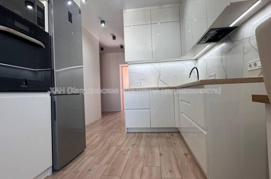 Продам квартиру, Мира ул. , 2 кім., 58 м², авторский дизайн 