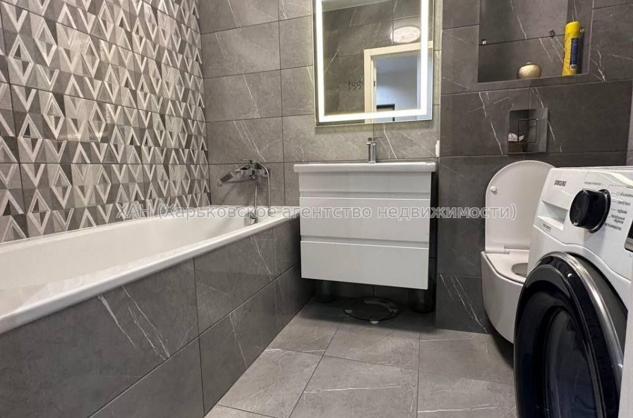 Продам квартиру, Мира ул. , 2 кім., 58 м², авторский дизайн 