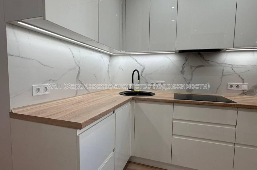 Продам квартиру, Мира ул. , 2 кім., 58 м², авторский дизайн 