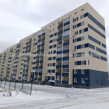 Продам квартиру, Победы просп. , 2 кім., 70 м², без внутренних работ 