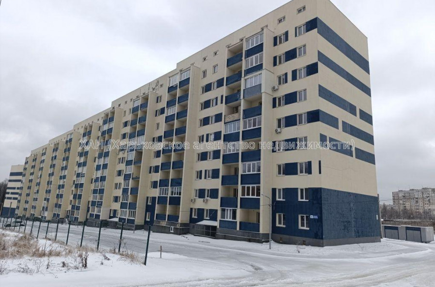 Продам квартиру, Победы просп. , 2 кім., 70 м², без внутренних работ 