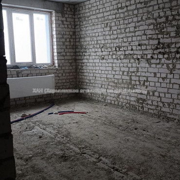 Продам квартиру, Победы просп. , 2 кім., 70 м², без внутренних работ 