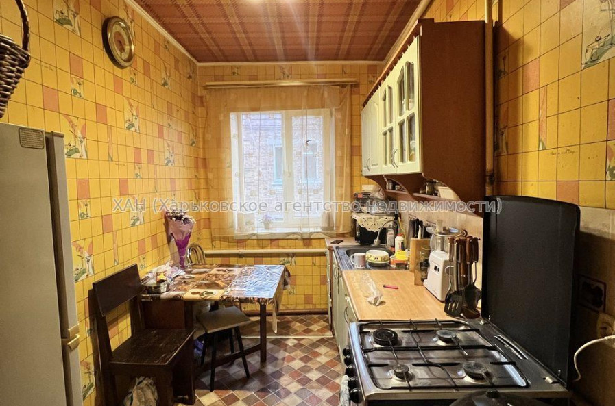 Продам квартиру, Железнодорожная ул. , 2  ком., 49.70 м², капитальный ремонт 