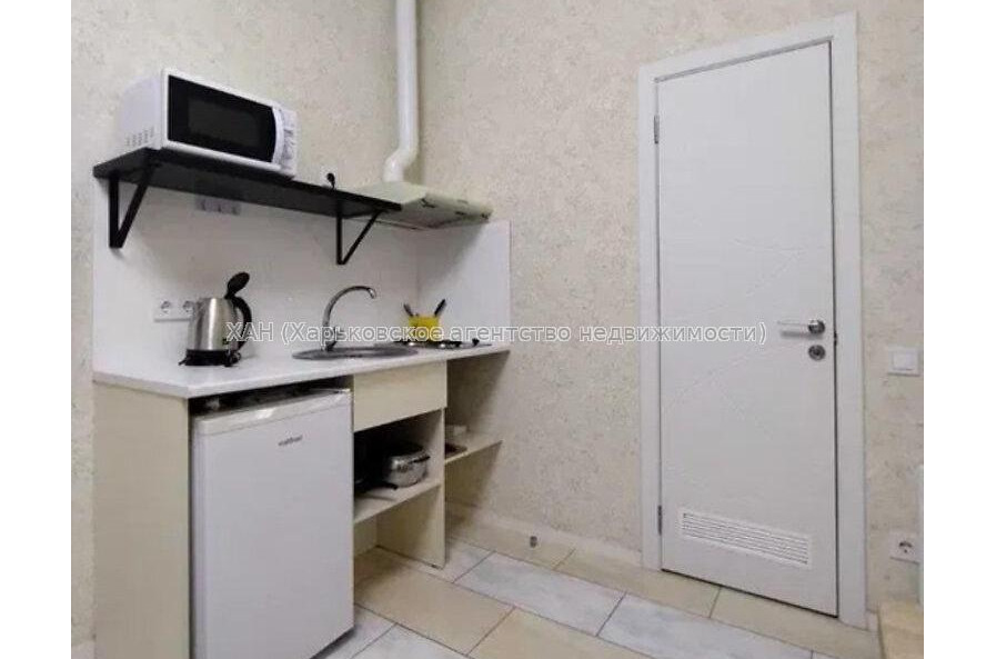 Продам квартиру, Шевченковский пер. , 1  ком., 16 м², капитальный ремонт 