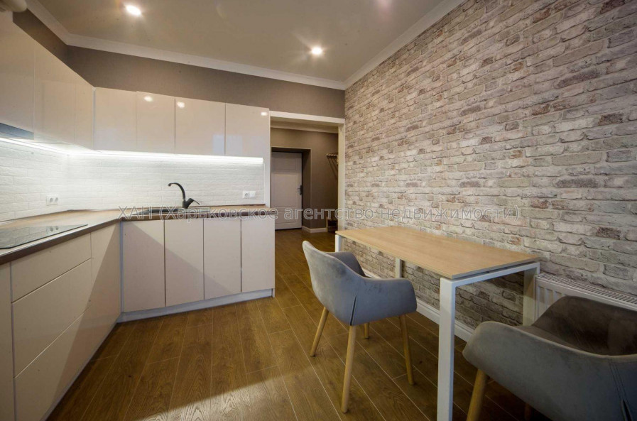 Продам квартиру, Победы просп. , 1  ком., 47.30 м², евроремонт 