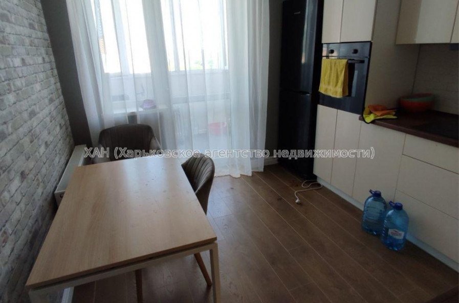 Продам квартиру, Победы просп. , 1  ком., 47.30 м², евроремонт 